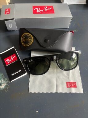Ray-Ban Wayfarer Black Sunglasses RB2140 Classic G15 Lenses w/ Case